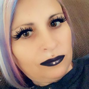 Meet your Posher, Noelle